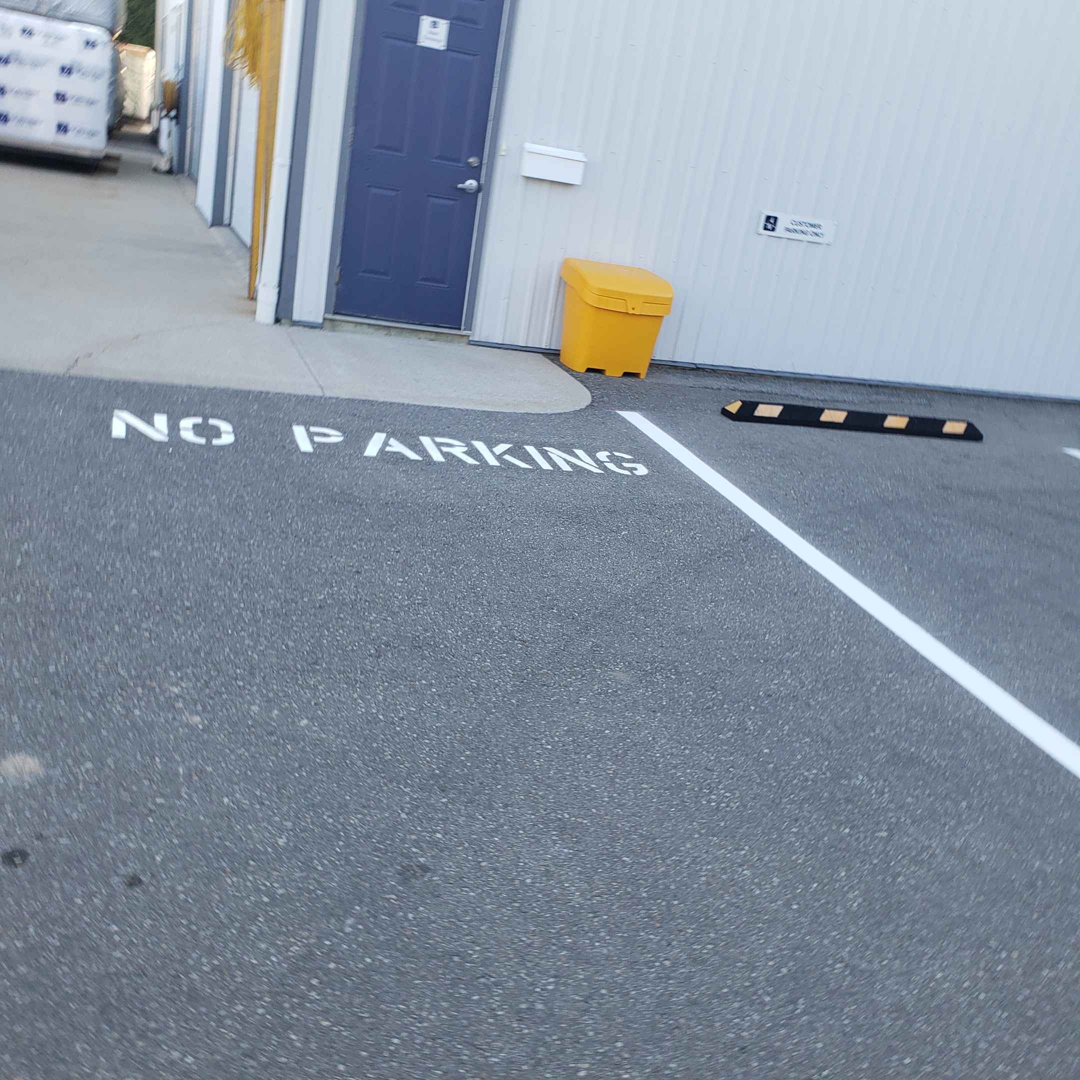 Sealcoating Asphalt