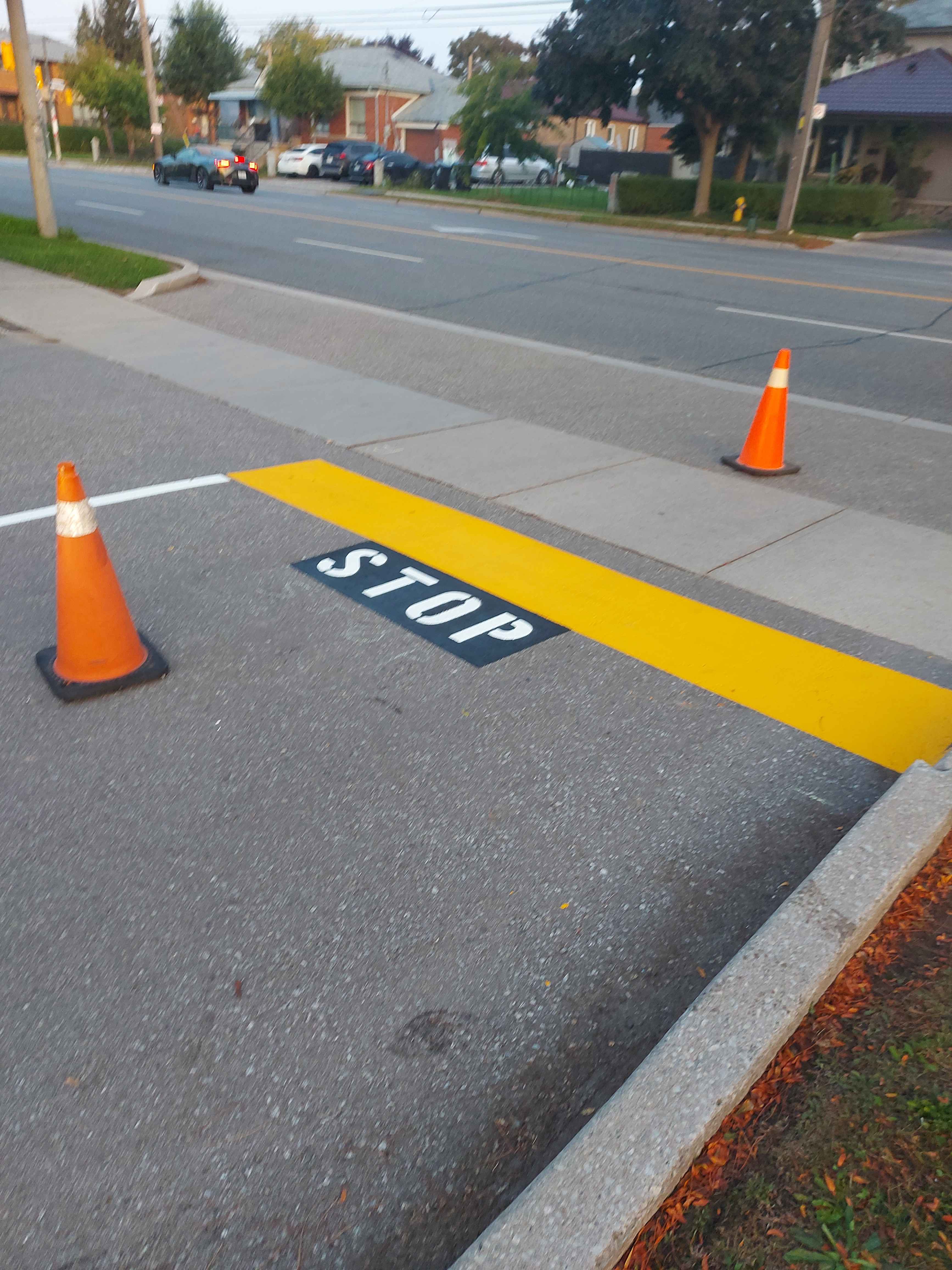 How Pavement Marking Can Help Manage Traffic in Large Parking Lots