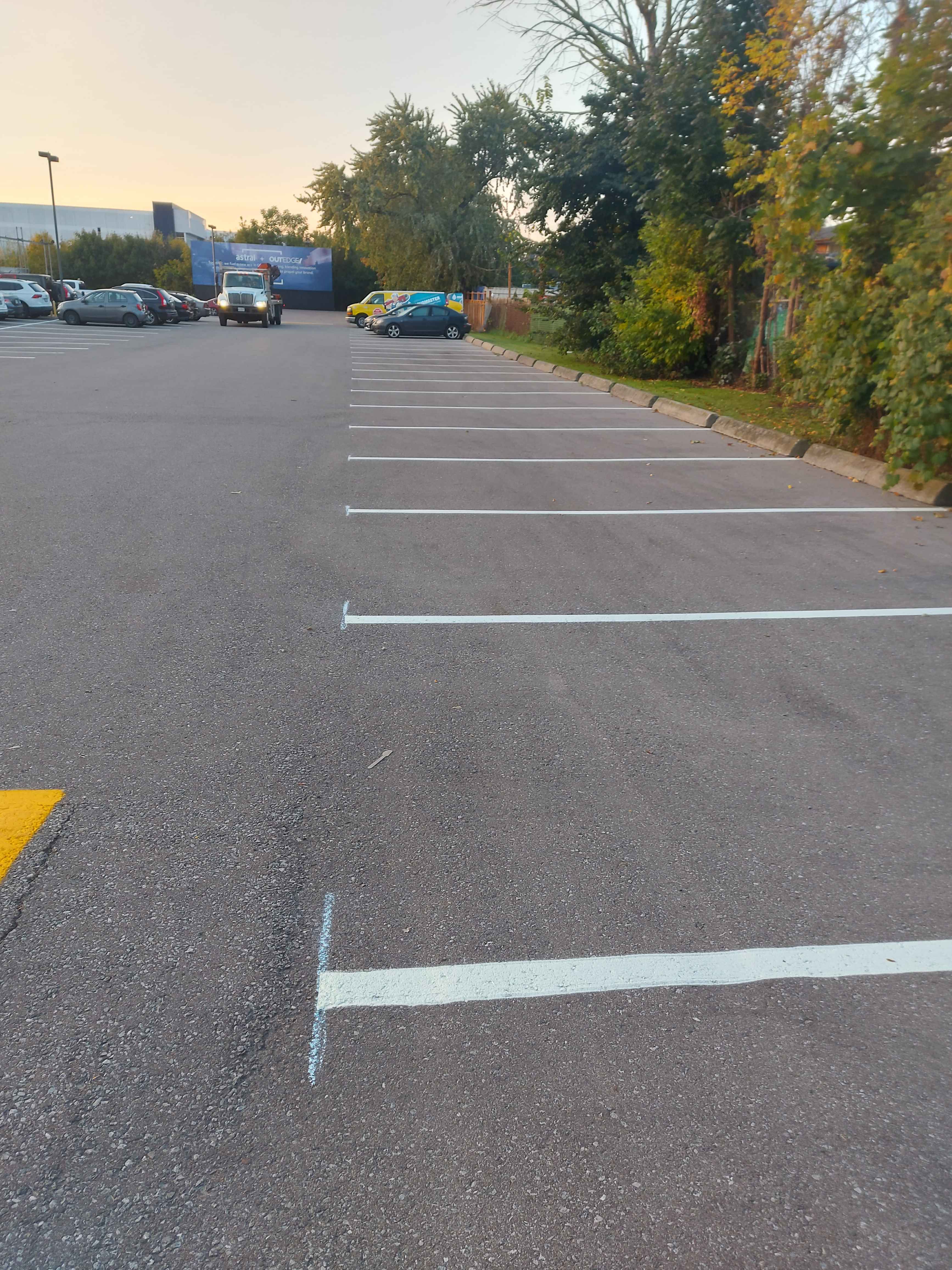 Asphalt crack filling